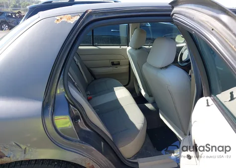 2006 Ford Crown Victoria Police Interceptor z USA, uszkodzony, nr VIN 2FAFP71W86X152187